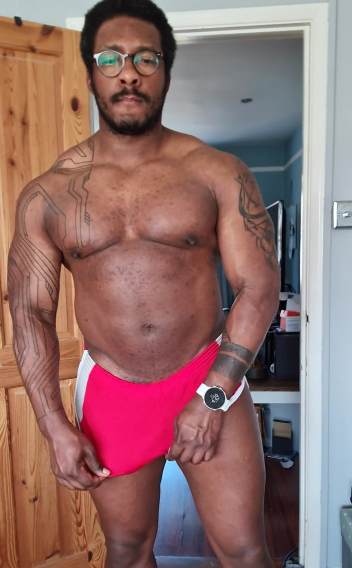 Amadeus: Red Shorts Big