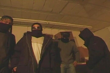 Filles Francaises: Bodrumda Fransa'dan azgın bir hatunla oynayan bir grup sert yarak