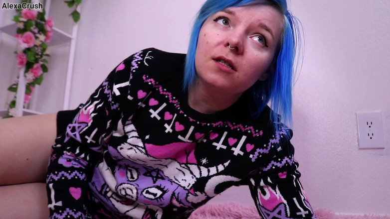 AlexaCrush: 嫉妒的女友给你一个方便