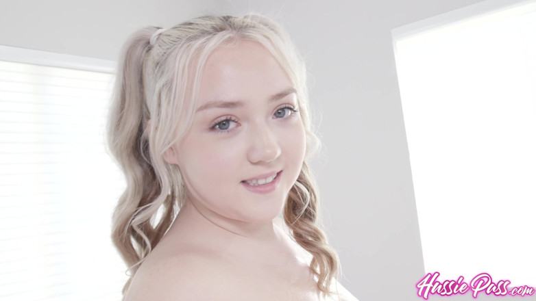 Hussie Auditions: Seksualnie opętana dziwka z Evą Nyx z Damion Dayski