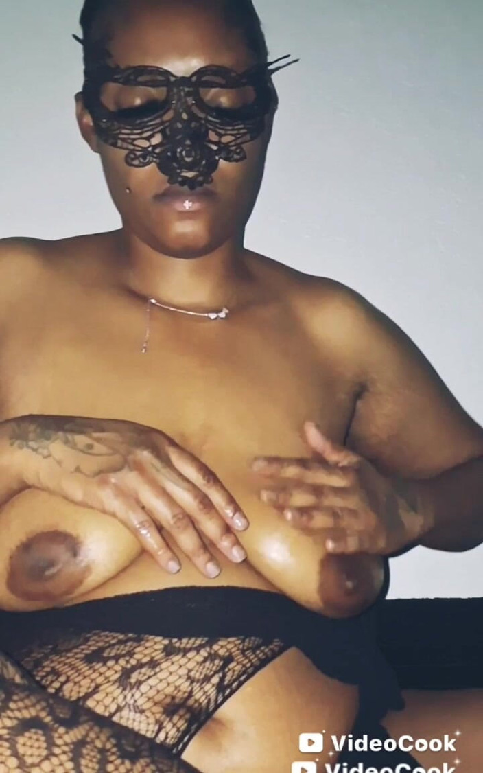 Lola Tha Pink Bunny: The Rubdown (titties Ass Feet N Pussy POV)