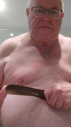 Karlchengeil: Znovu trest na bradavky