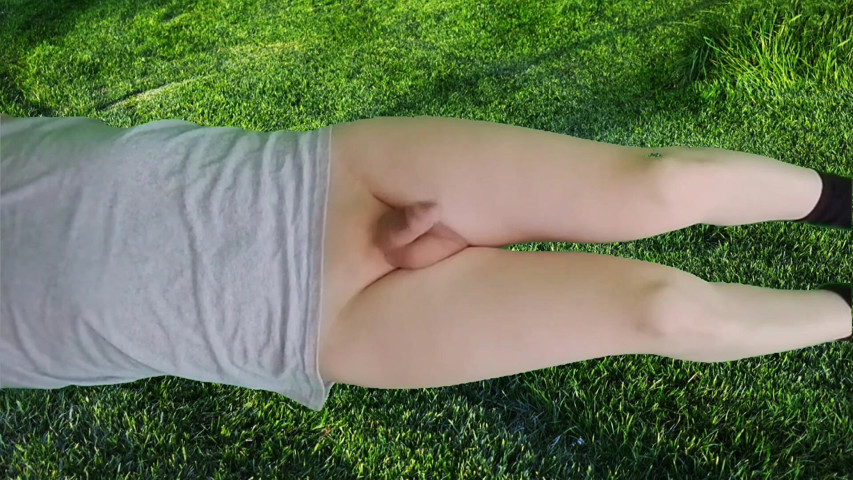 Sweet Bum Bum Love Pulls Me in (Kitty_Cross)