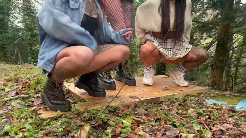 Yourfavecumslut: 3 Besties Desperate for a Pee Outdoors