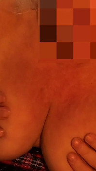 Video eksklusif nenek dengan toket asli lagi asik ngentot