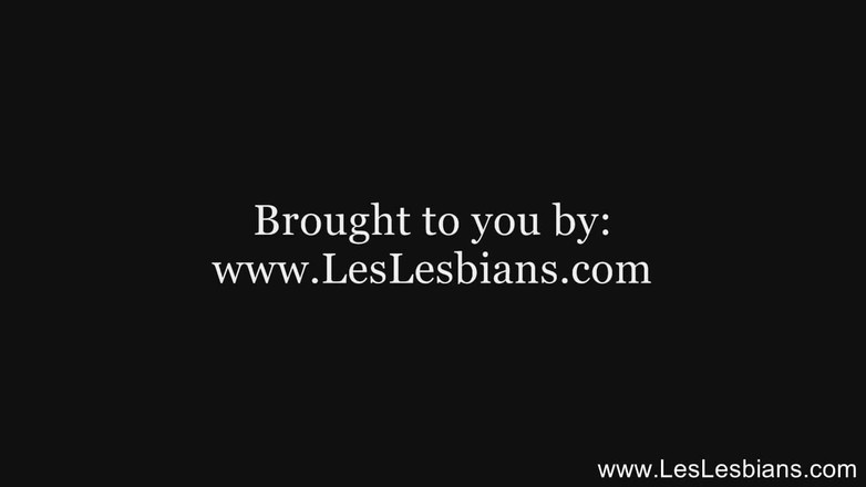 Les Lesbians: Lesbičky: Suki & Heather Opět: Část 2