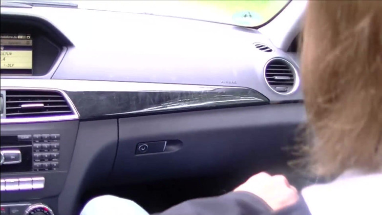 BBW Zone: Junge bbw wird im auto gefickt