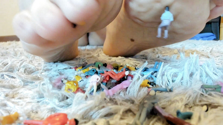 Nicoletta Embassi: 大脚巨人