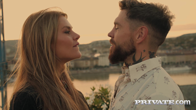 Private.com: Zlata Shine的肛交庆祝活动