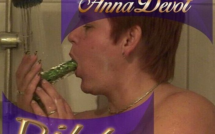 Anna Devot and Friends: Annadevot - douche - dildo