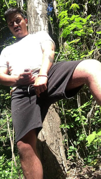 Perspektive im Wald – Wilde Outdoor-Lust
