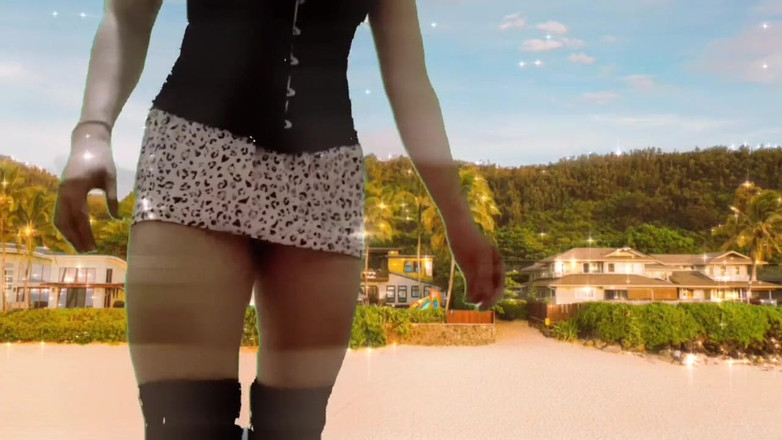 Kitty_Cross: 햇볕 아래에서 해변에서 춤을 추는 귀여운 T-girl 귀여운 허벅지