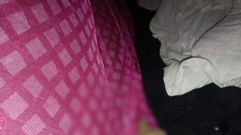 Viral: Min fru suger min kuk passionerat. Hon är väldigt kåta kvinnor.