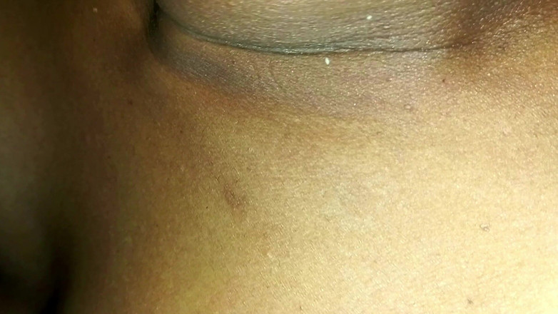 Popmini: Tamil desi vdaná manželka Sarla žhavý sex a creampie se sousedem...