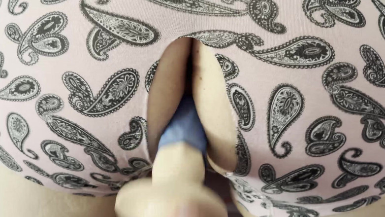 MissFFW: Dublör dildo amımı domaltarak sikiyor