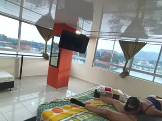 Valery Saenz xxx: Traveling with My Boss's Wife We Shared a Bed and...
