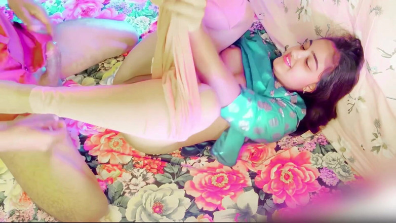 Your_aisha: Gadis desa hot india ngentot, pertama kali ngentot, dia bilang...