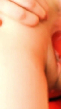 Teman wanita latina saya suka apabila saya bermain dildo besar dalam pepeknya