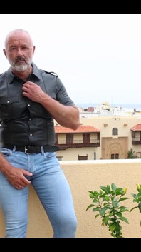 Little Teaser, in Jeans This Time