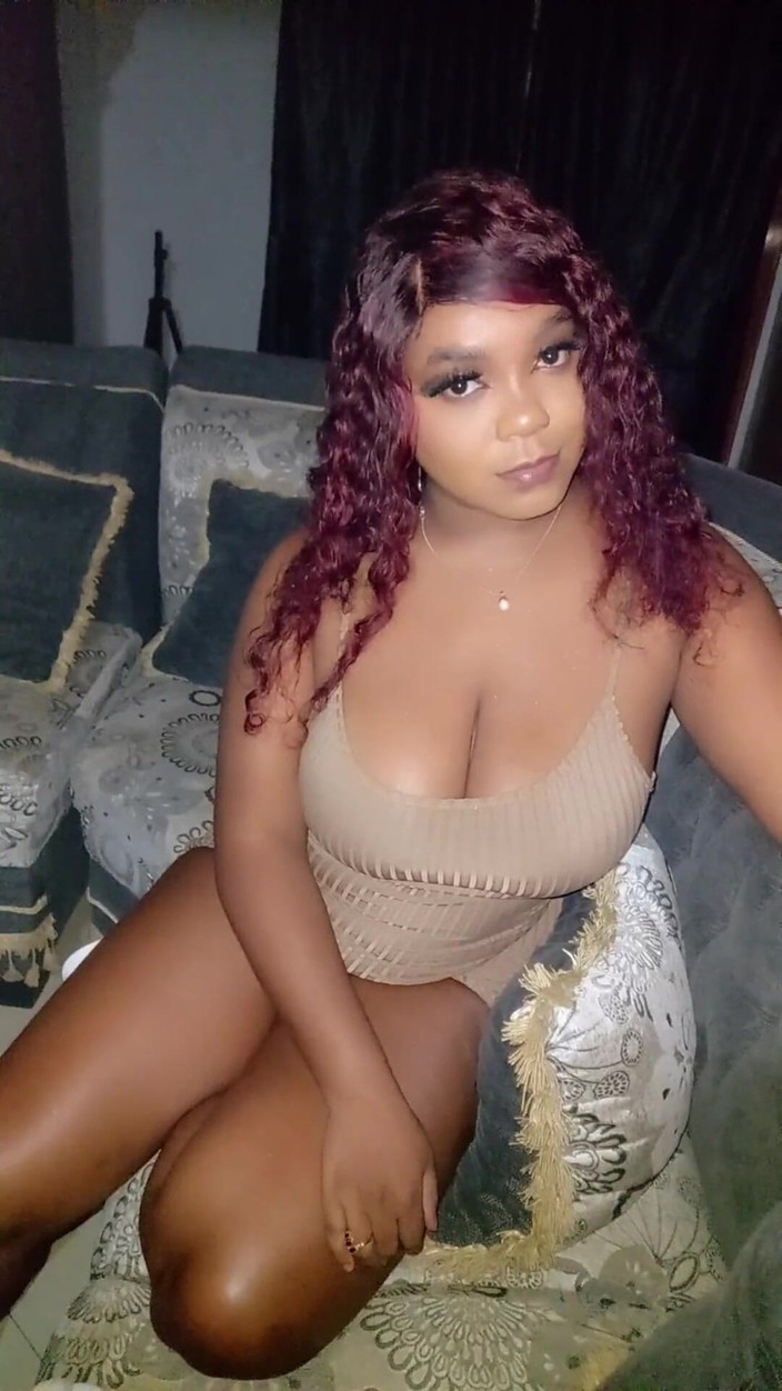 AndreaAndJean: 거리에서 낯선 사람이 나에게 주소를 요청했고 모든 것이 심하게 끝났고 믿을 수 없을 만큼 놀랍습니다.