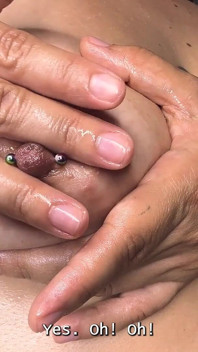Wichs Mit Meinen Titten Und Entlade Dein Sperma Darauf