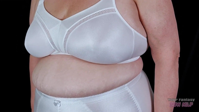 BBW_Wife: Ретро бабусі, трусики і бюстгальтер - моя зріла мамка, волохата пизда і великі обвислі цицьки гілфи в красивій великій нижній білизні