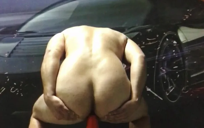 Merry Bell: Exhibitionist at the Car Wash