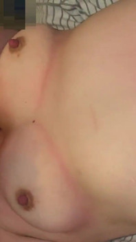 Fată sclavă inseminată și suge mai mult