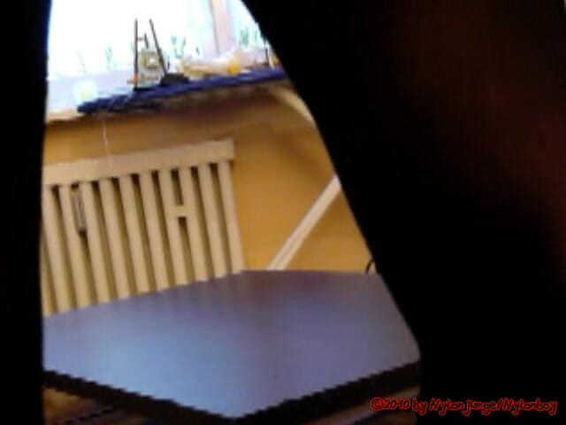 Carmen_Nylonjunge: Det heta spelet i Ouvert Strumpbyxor