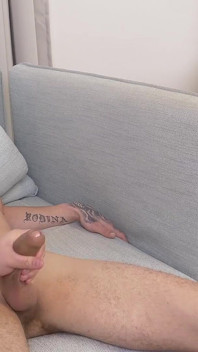 Big Dick Twink Gets Handjob From Stepdaddy - Twynkworld