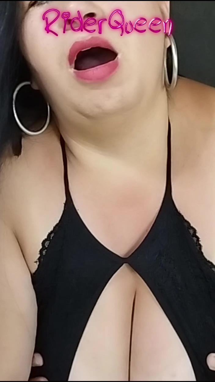 Riderqueen BBW Step Mom Latina Ebony: 큰 엉덩이의 라틴계 여자 비 밀프 라이더에게 후장 뿜기