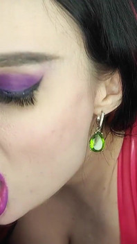 Perfect Latex Bimbo Gives Nice Blowjob