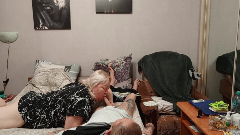 Zona901: Riempio la bocca del mio vicino di molto sperma