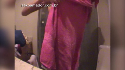 Amateurs videos: La ragazza e il suo ragazzo parlano durante il suo...