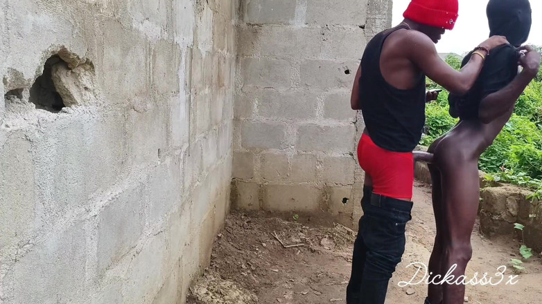 Dickass3x: Pecorina cremosa all'aperto edificio noncompiuto davvero bene