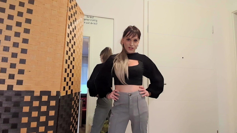 TV_Helena: その小さなチンコで何が欲しいんだ?しまってズボンに射精しろ!ドイツ語トランスニーによるSph JOI