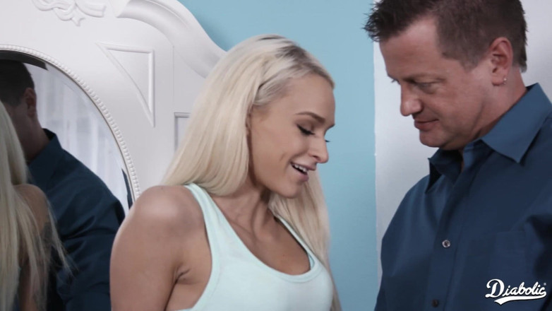 Zero tolerance films: Diabolic - Emma Hix ama follar duro con un chico mayor