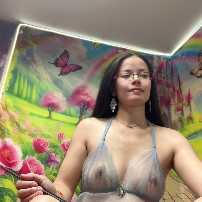 sweethanajapanese: Nice Hair Black Sexy Tit Show