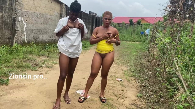 Zion: Yaramaz Afrikalı Genç Kız Güpegündüz Götlerini Gösteriyor