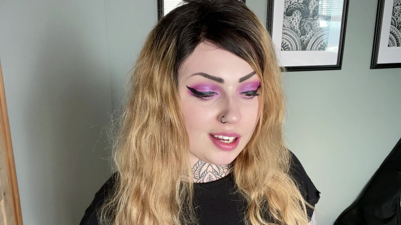 Miss Valentina: Pagar por mi tiempo