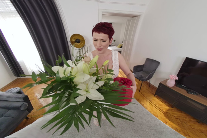 Virtual Taboo: Stepmom Deserves the Best
