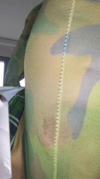 Katy studente leert nylon pijpbeurt