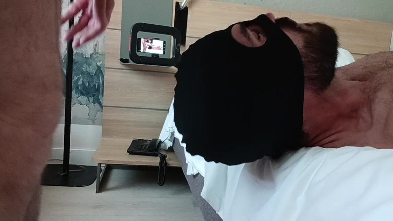 Monster Dick Hunters: Deepestthroat75, selamat datang ke kelab. Bahagian 1