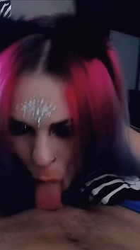 Tânărul seducător Succubus a venit să-mi sugă sufletul