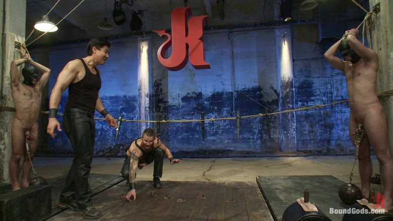 Bound gods: Kink Olympics - sessão ao vivo