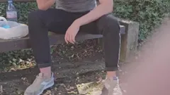 Aleatório hetero casado no parque aceita minha oferta e tenta seu primeiro boquete gay em seu almoço