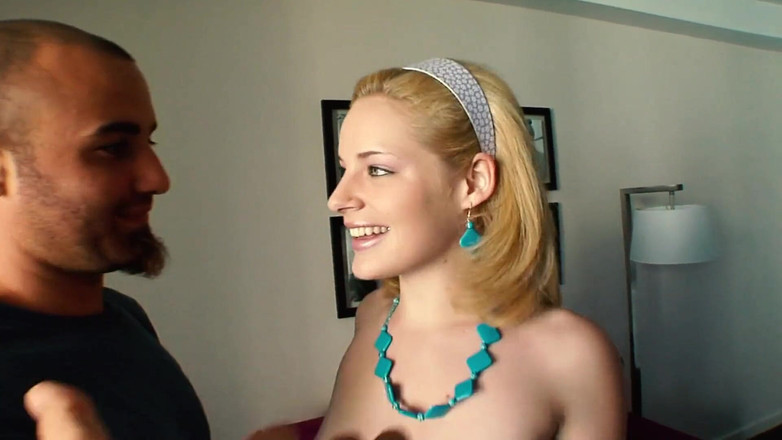 BestPorn85: 흑인 대물 자지에 따먹히는 거유 밀프