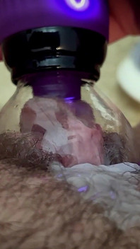 Vacuum Morning Masturbation, Wet Pussy with Cream Flowing Out, How Nice It Is