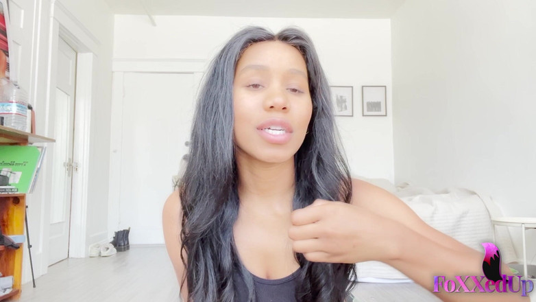 Jenna Foxx: Jenna Foxx después del entrenamiento se masturba