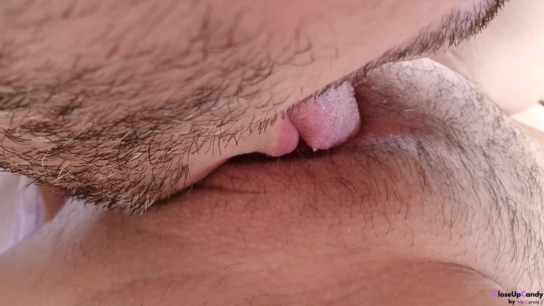 CloseUpCandy: Il primo piano estremo del clitoride! Mangiando squirting una figa...